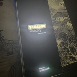 Samsung Galaxy Fold 4 ( Read Description) 
