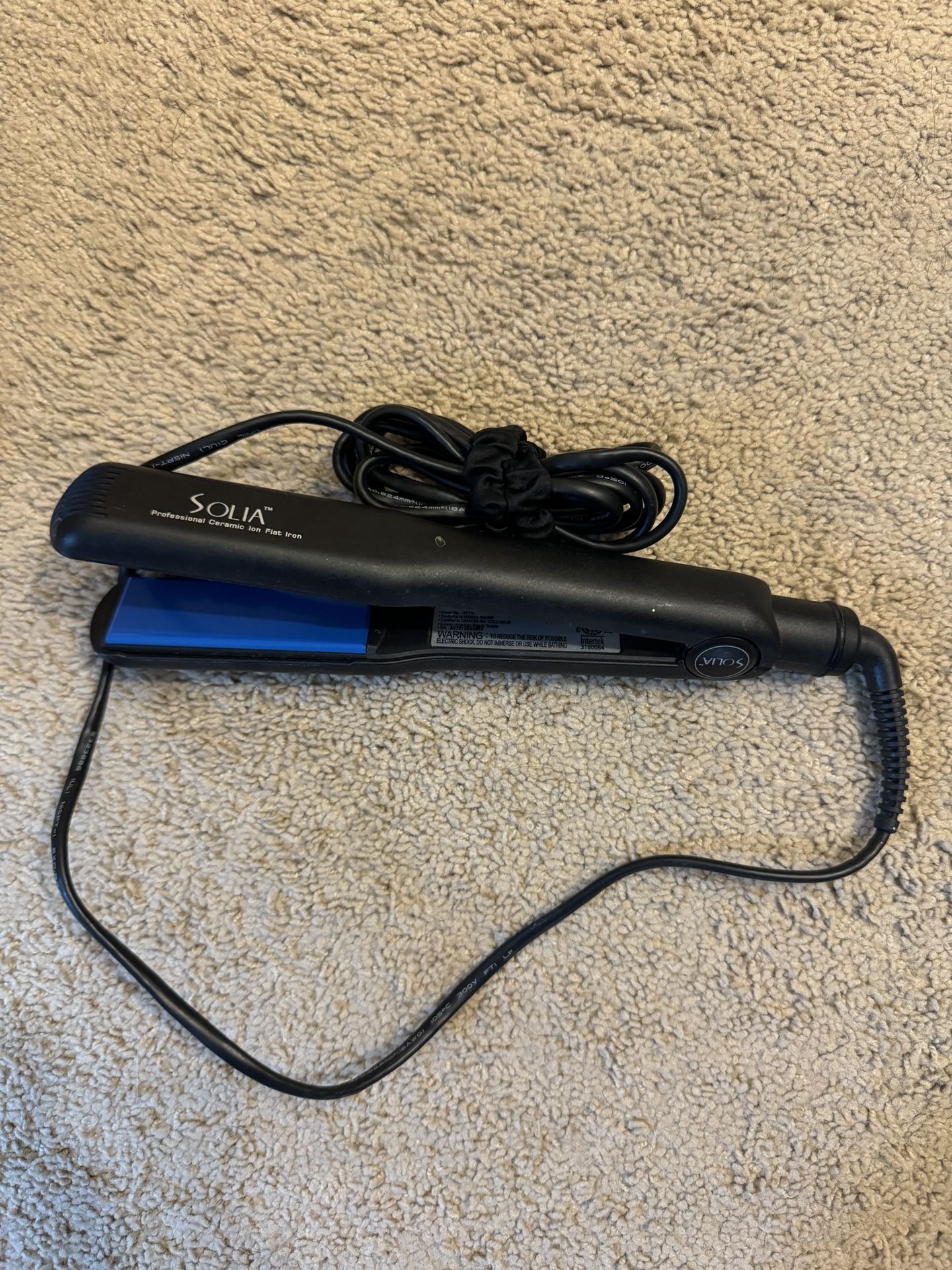 Solia - Ceramic Ion flat iron