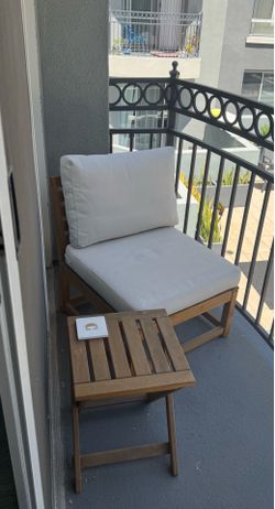 Lounge chair +table