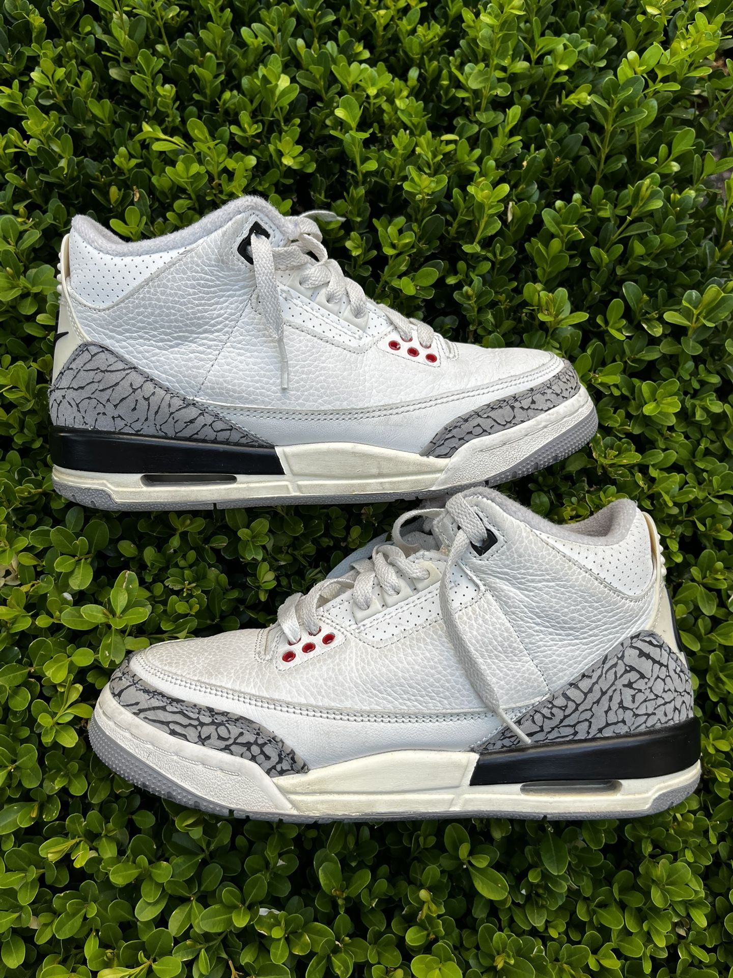Size 6.5y 8w - Jordan 3 Retro Mid White Cement Reimagined