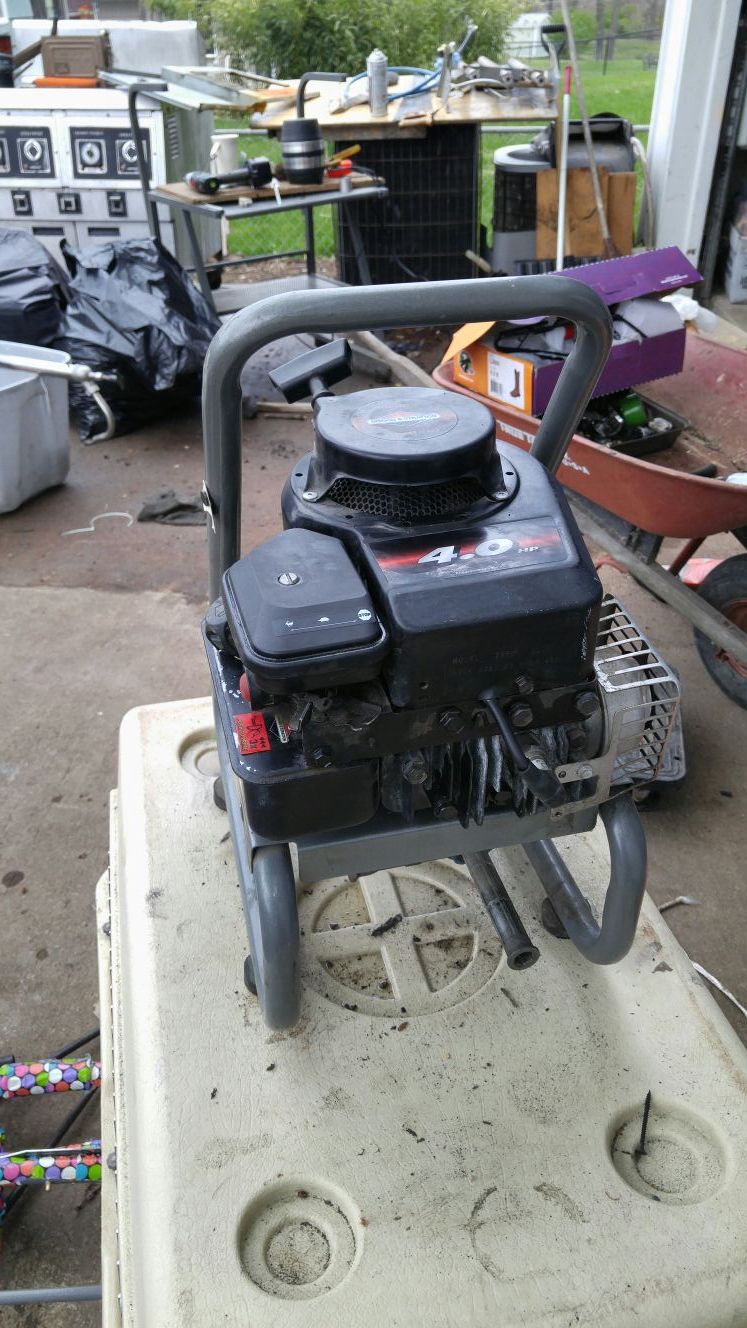 CRAFTSMAN CLEAN N CARRY POWER WASHER for Sale in Kansas City, MO OfferUp