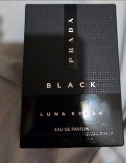 Prada black perfume
