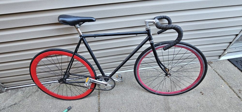 Schwinn Fixed/ Single Gear 22inch Bike