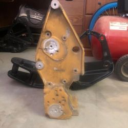 C-15 Twin Turbo AC and Alternator Bracket