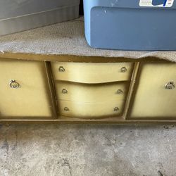 Wood Dressers 