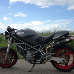 2002 Ducati Monster 750 S.i.e.