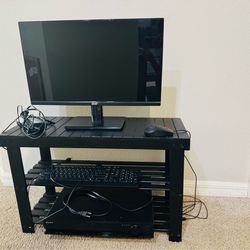 Computer comes with mouse and DVD n stand everything for only $60