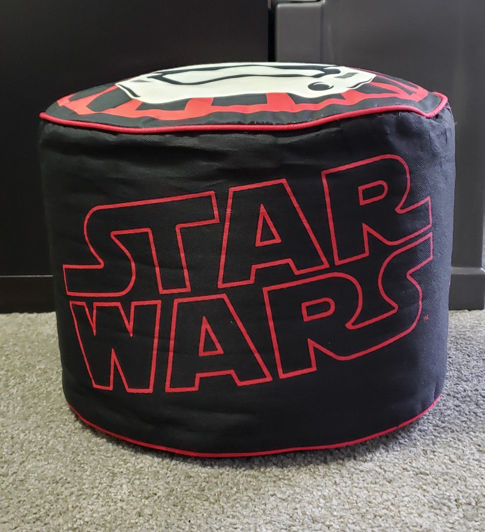 ⭐ STAR WARS Bean Bag/Cushioned Seat Chair for Kids in good condition!!! Please see photos for more details.