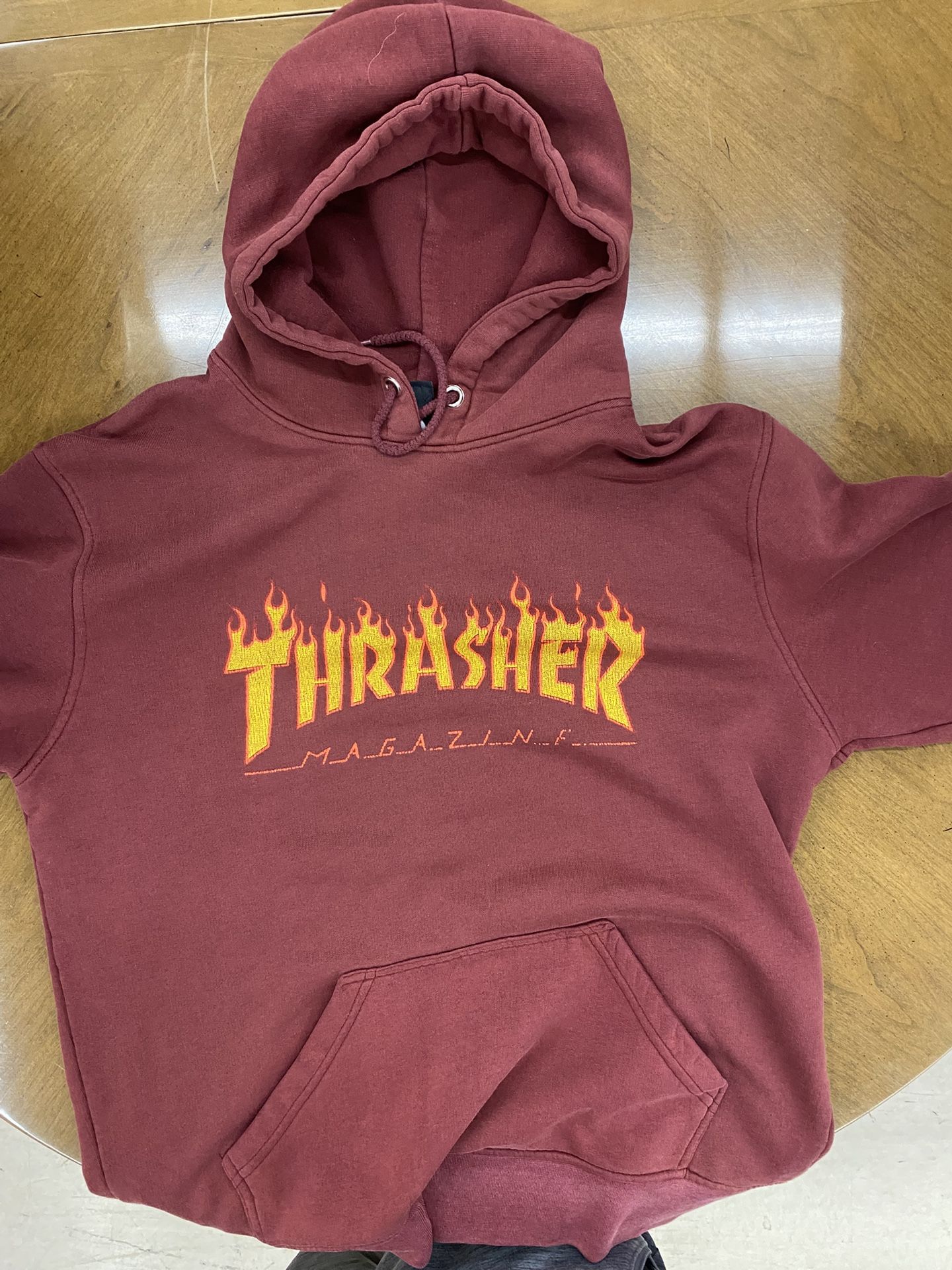 Thrasher M red sweatshirt