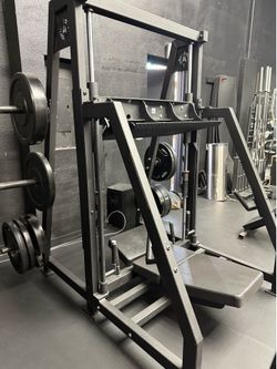Arsenal Vertical Leg Press
