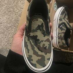Boys Vans 13.5c  Brand New In Box 
