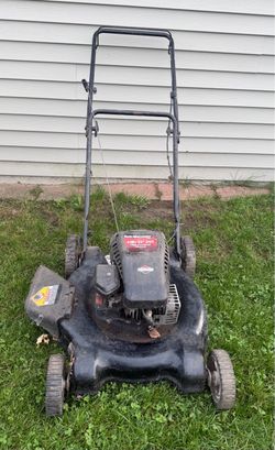 Yard Machines 4 HP 22" Lawnmower