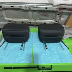 2009 g37s Head Rest
