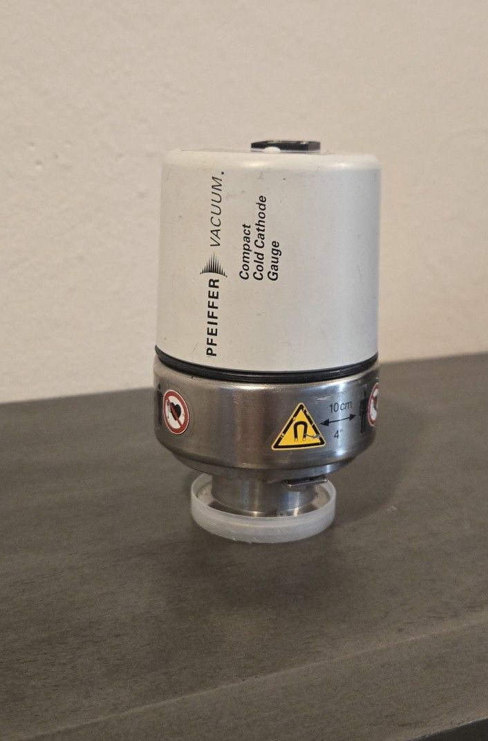 Pfeiffer Vacuum IKR 251 PTR25500 15.30VDC 2W Compact Cold Cathode Gauge Used
Clean, good physical and working condition. Lightly used, like new in co
