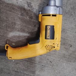 DEWALT Corded Drill, 7.8-Amp, 1/2-Inch, Variable Speed Reversible 
