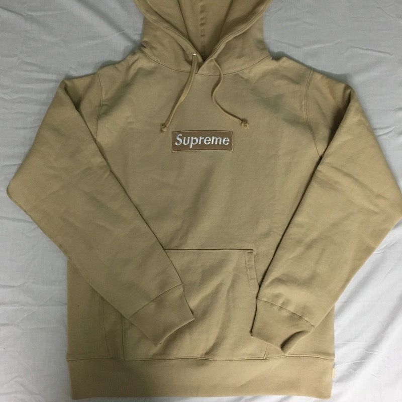 Supreme sand outlet box logo crewneck