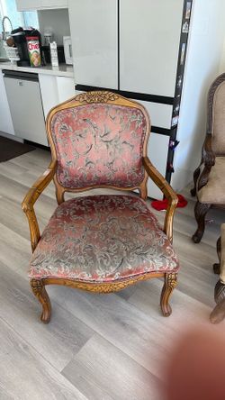 Accent chair