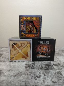 3 Puzzleboxes brand new.