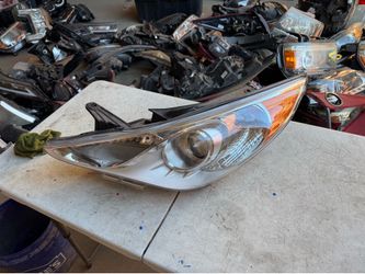Hyundai sonata Left Headlight Oem
