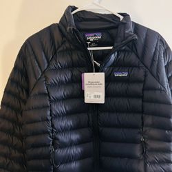 Patagonia Women's Down Sweater Jacket (Medium)