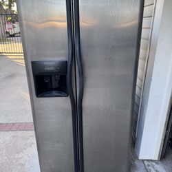 Free Fridge!! Works Perfect! 