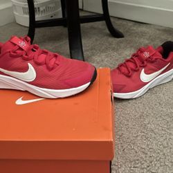 Nike Star Runner  