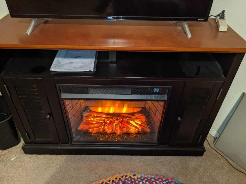 Electric Fireplace / Room Heater