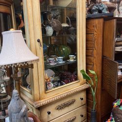 Curio cabinet