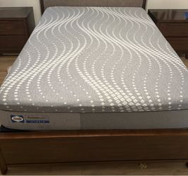 Sealy queen sized mattress