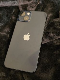 Iphone 13 unlocked any carrier Battery life 89%