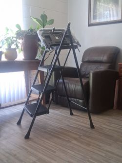 Step ladder