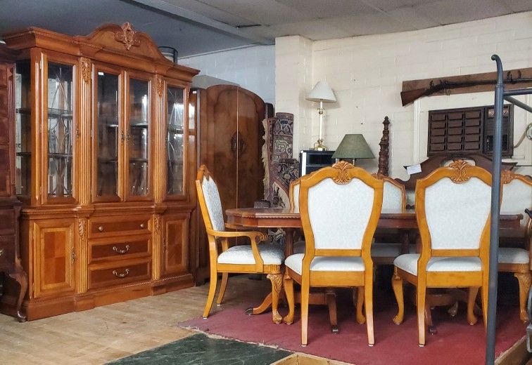 Dining Set- Table, 6 Chair's And China Cabinet 