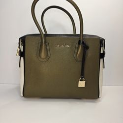 MICHAEL Michael Kors
Mercer Medium Olive/White/Black Tri-Color Pebbled Leather Belted Satchel