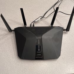 Nighthawk Router