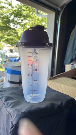 Tupperware cup