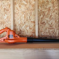 Black and Decker Leaf Blower 20V/Tool Only
