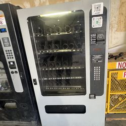 Snack Vending Machine 