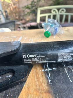 Tow hitch receiver