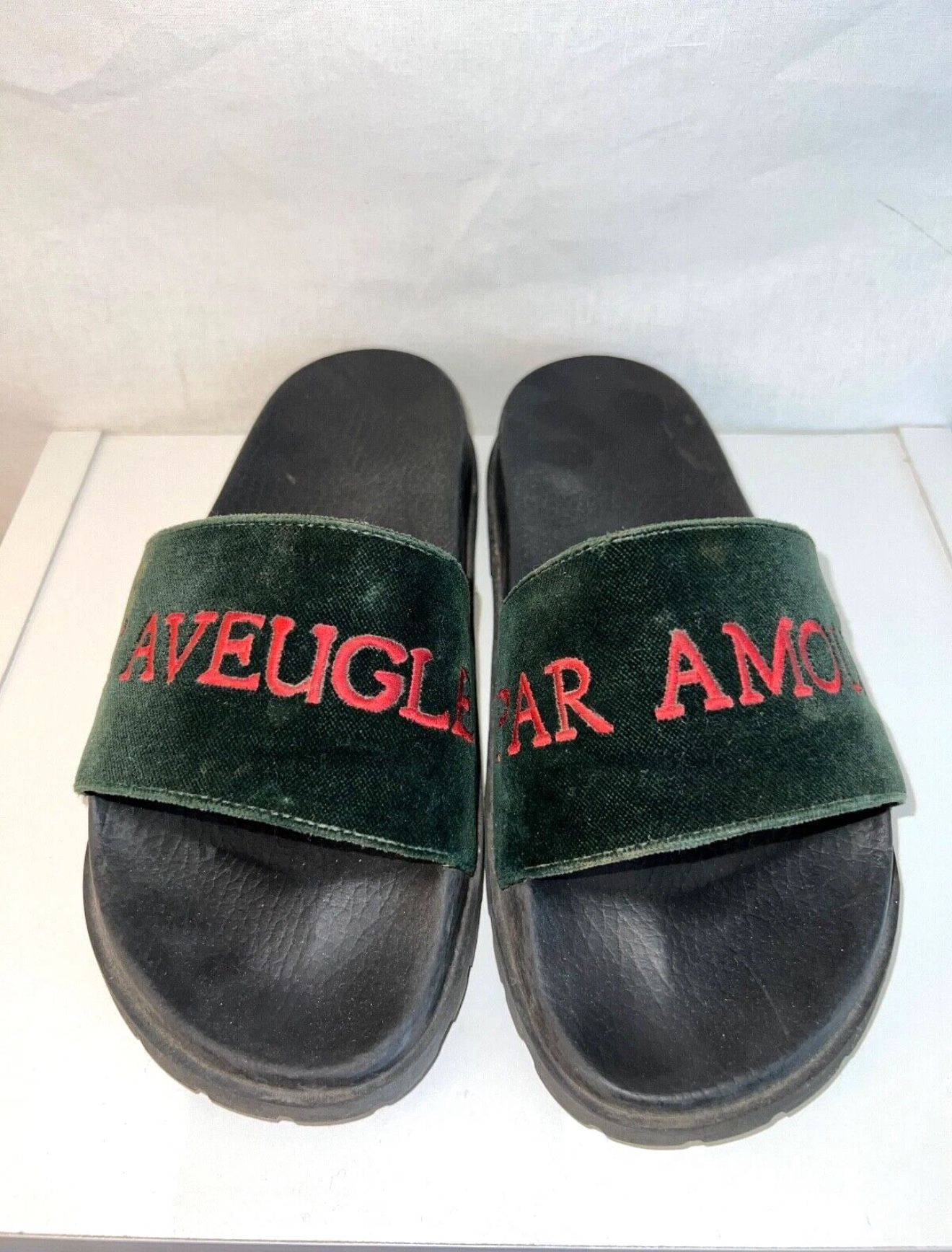 Gucci Slides (L'Aveugle Par Amour) Size 10