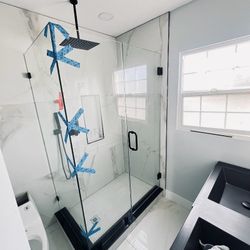 Frameless Shower Door 