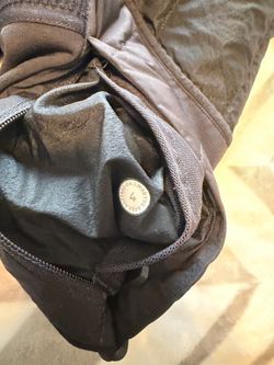 Lululemon size 4
