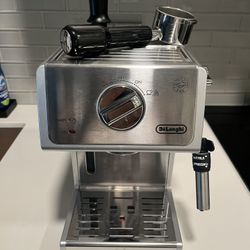 De’Longhi Espresso Machine