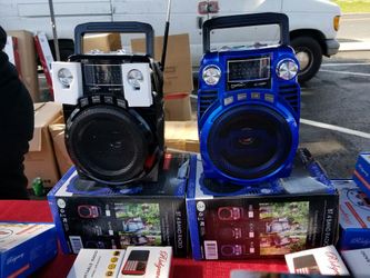 Radios recargable con Bluetooth