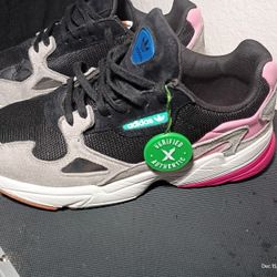 Stock X vlVerified Woman's Adidas Falcon Selize 9.5