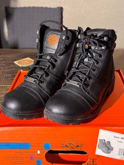 Motorcycle boots size 8.5 like new used one time only