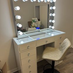 Bluetooth Makeup Vanity 