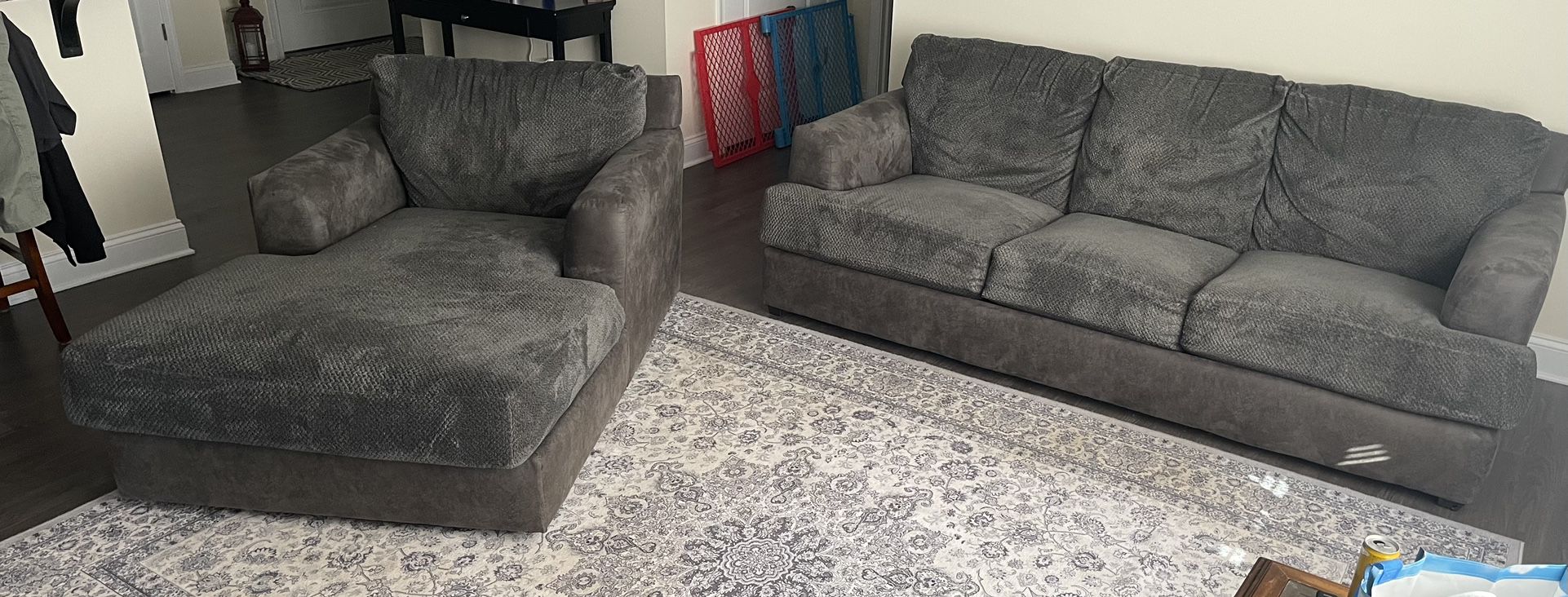 3 Seat Couch & Chaise 