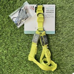 NWT Boots & Barkley Neon M LED Rechargeable Light-Up Dog Harness Up To 50 Lbs