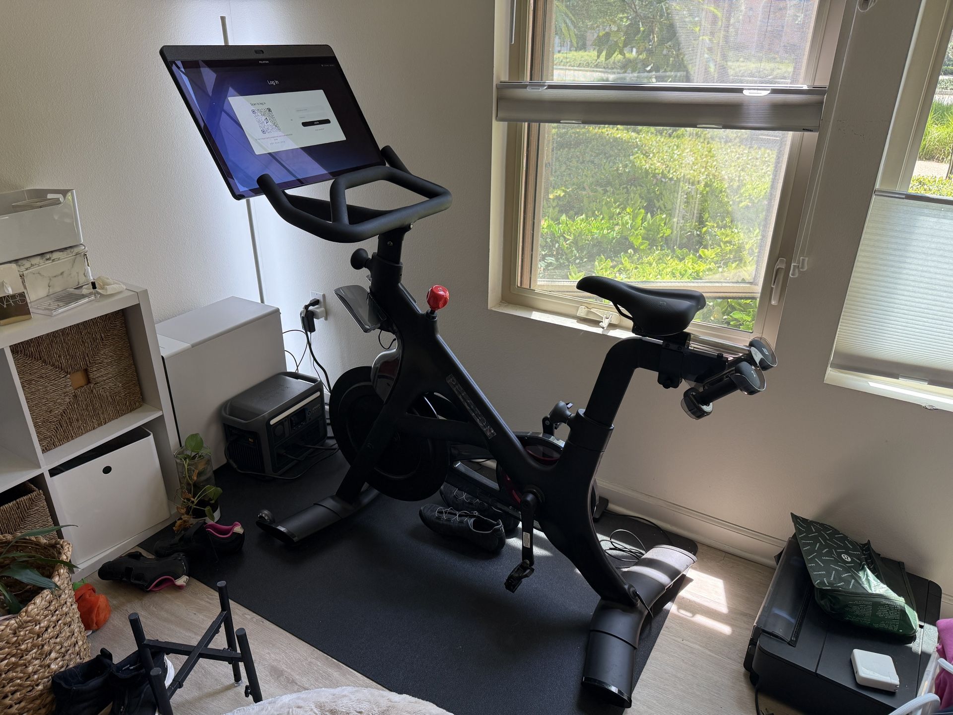 Peloton bike+ Bike Plus With Mat And Weights