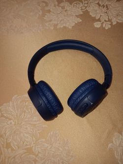 JBL OVER EAR HEADPHONESS MUSIC NOISE FREE ADAPTIVE NOISE CANSELING